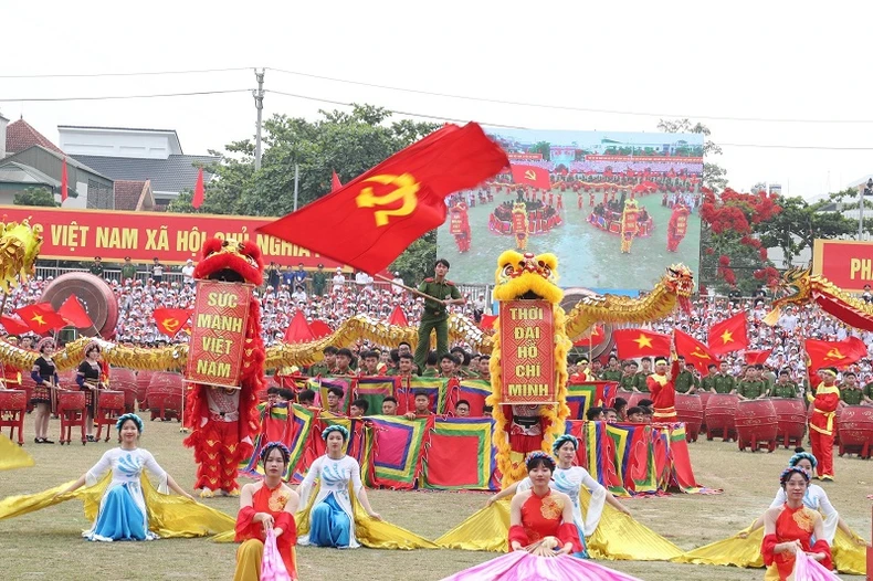 Những hình ảnh ấn tượng tại lễ sơ duyệt diễu binh, diễu hành chuẩn bị Kỷ niệm 70 năm Chiến thắng Điện Biên Phủ ảnh 9