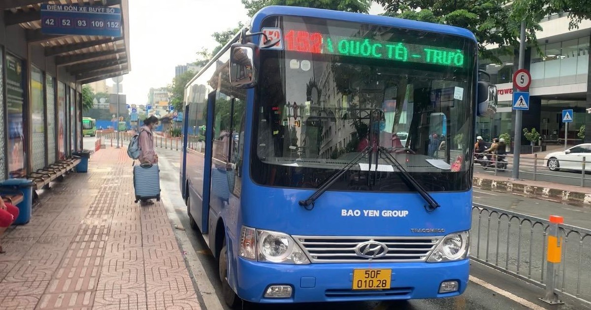 Tài xế buýt Những nỗi niềm khó nói về nghề chiều lòng thiên hạ