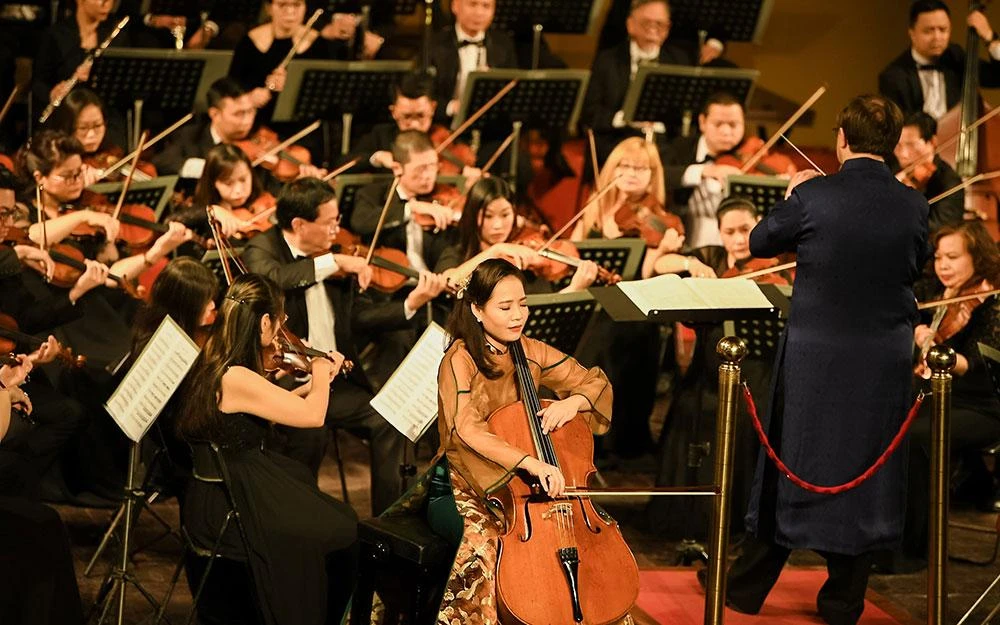 Chương trình hòa nhạc đặc biệt của nghệ sĩ cello Đinh Hoài Xuân