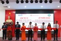 Nghi thức cắt băng khởi động dự án.