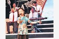 Bảo Ngọc, đại sứ hình ảnh của festival đờn ca tài tử trình diễn bài hát "Lý chim xanh".