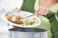 Lượng rác thải thực phẩm trên toàn cầu tạo ra lượng phát thải cao thứ ba sau phát thải của Mỹ và Trung Quốc. Ảnh: Alamy.