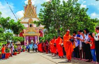 Tết mừng năm mới Chol Chnam Thmay của đồng bào Khmer ở Tây Ninh.