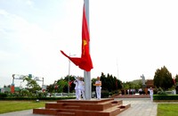 Lễ Thượng cờ trên đảo tiền tiêu Cô Tô trong sáng ngày 30/4.
