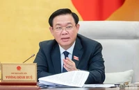 Chủ tịch Quốc hội Vương Đình Huệ tham gia ý kiến thảo luận tại phiên họp. (Ảnh: DUY LINH)