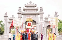 Lễ hội truyền thống đền Lảnh Giang.