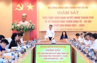 Đoàn giám sát của Hội đồng nhân dân thành phố làm việc với các sở ngành thuộc khối văn hóa-xã hội. (Ảnh: Lê Hải)