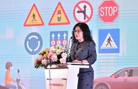 Thứ trưởng Giáo dục và Đào tạo Nguyễn Thị Kim Chi phát biểu tại hội thảo.