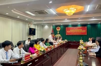 Quang cảnh buổi làm việc.