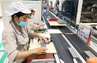 Sản xuất, lắp ráp linh kiện điện tử tại Công ty TNHH Bujeon Vietnam Electronics, Khu công nghiệp Quế Võ, tỉnh Bắc Ninh. (Ảnh: NGỌC TRÂM) 