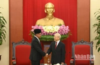 Tổng Bí thư Nguyễn Phú Trọng tiếp Thủ tướng Malaysia Anwar Ibrahim đang có chuyến thăm chính thức Việt Nam. 