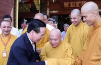 Chủ tịch nước Võ Văn Thưởng thăm, chúc mừng Hòa thượng Thích Thiện Nhơn, Chủ tịch Hội đồng Trị sự Giáo hội Phật giáo Việt Nam tại chùa Minh Đạo.