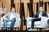 CEO Sam Altman của Công ty OpenAI (phải) tại một buổi chia sẻ tầm nhìn về ứng dụng AI. Ảnh: GETTY IMAGES