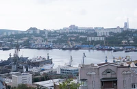 Cảng biển ở thành phố Vladivostok, Viễn Đông Nga. (Ảnh: THANH THỂ)