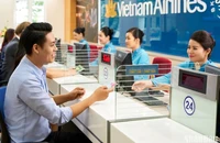 Vietnam Airlines liên tục triển khai mức giá hấp dẫn và phối hợp cùng các đối tác mang đến cho khách hàng nhiều chương trình ưu đãi.