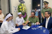 Lãnh đạo thành phố Đà Nẵng thăm hỏi, chia buồn với gia đình nạn nhân Trần Minh Thành.