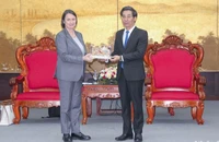 Phó Chủ tịch UBND thành phố Đà Nẵng Trần Chí Cường tiếp bà Emmanuelle Pavillon-Grosser, Tổng Lãnh sự Pháp tại Thành phố Hồ Chí Minh. (Ảnh: ANH ĐÀO)