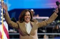 Phó Tổng thống Mỹ Kamala Harris giành được sự ủng hộ lớn tại Đại hội toàn quốc của đảng Dân chủ ở Chicago, Illinois, ngày 19/8/2024. (Ảnh: Reuters/TTXVN)