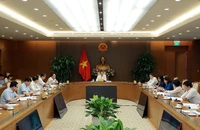  Phó Thủ tướng Trần Hồng chủ trì cuộc họp để nghe Bộ Y tế báo cáo dự thảo Đề án tổng thể sắp xếp lại bệnh viện trực thuộc Bộ Y tế. Ảnh: VGP