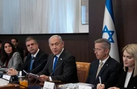 Thủ tướng Benjamin Netanyahu điều hành phiên họp chính phủ hằng tuần. (Ảnh: The Business Post)