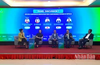 Các chuyên gia thảo luận tại Vietnam Innovation Summit 2023 