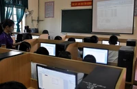 Giờ học tin học của học viên Trung tâm Giáo dục nghề nghiệp-Giáo dục thường xuyên Đô Lương (Nghệ An).