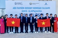 Đoàn Việt Nam tham dự Olympic Hóa học Quốc tế Abu Reikhan Beruniy lần thứ nhất (Ảnh: Bộ Giáo dục và Đào tạo)