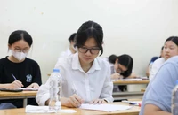 Thí sinh tại Kỳ thi tuyển sinh vào lớp 10 năm 2024-2025 của Hà Nội (Ảnh: ĐẠI THẮNG)