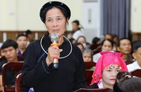 Người dân huyện Phú Lương, tỉnh Thái Nguyên, kiến nghị tại cuộc gặp mặt tiếp xúc đối thoại với Bí thư Tỉnh ủy ngày 12/9/2022 (Ảnh: Mạnh Hùng).