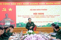Thiếu tướng Phùng Quốc Tuấn, Phó Chính ủy Bộ đội Biên phòng, Trưởng ban Tổ chức chủ trì Hội nghị Ban tổ chức, Tổ Thư ký cuộc thi.
