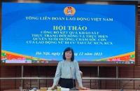 Trưởng ban Nữ công Tổng Liên đoàn Đỗ Hồng Vân phát biểu khai mạc.