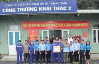 Công đoàn Than-Khoáng sản Việt Nam xuống tận khai trường thăm hỏi, tặng quà công nhân lao động nhân Tháng Công nhân 2023.