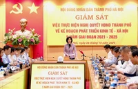 Phó Chủ tịch Thường trực Hội đồng nhân dân thành phố Hà Nội Phùng Thị Hồng Hà, phát biểu tại buổi làm việc.