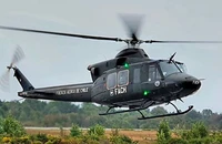 Chiếc trực thăng quân sự Bell-412 đang thực hiện nhiệm vụ của Lực lượng Không quân Chile. (Ảnh: MercoPress)