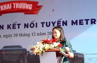 Bà Nguyễn Thị Dạ Thảo, Giám đốc Trung tâm Quản lý giao thông công cộng thành phố cho biết, xe buýt thuần điện giúp người dân Thành phố có thêm sự chọn lựa dịch vụ vận chuyển có chất lượng cao. 