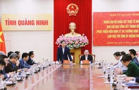 Đoàn khảo sát thực tế làm việc với Tỉnh ủy Quảng Ninh.