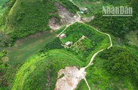 Một điểm khai thác khoáng sản chưa được cấp phép tại khu vực Trại B, Tiểu khu 19/5, thị trấn Nông trường Mộc Châu. (Ảnh chụp sáng 26/6/2023)