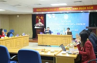 Các đại biểu biểu quyết thông qua một số nội dung về phương hướng công tác Hội Thầy thuốc trẻ Việt Nam và phong trào thầy thuốc trẻ năm 2023 tại hội nghị.