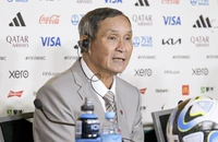 Huấn luyện viên Mai Đức Chung tại buổi họp báo trước trận gặp đội tuyển nữ Bồ Đào Nha. (Ảnh: VFF)