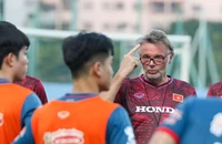 Huấn luyện viên Philippe Troussier chính thức quyết định lựa chọn 23 cầu thủ cho danh sách đội tuyển U23 Việt Nam tham dự Vòng loại U23 châu Á 2024. (Ảnh: VFF)