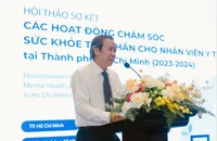 TS, BS Nguyễn Văn Vĩnh Châu, Phó Giám đốc Sở Y tế Thành phố Hồ Chí Minh phát biểu tại Hội thảo sơ kết hai năm triển khai hoạt động chăm sóc sức khỏe tinh thần cho nhân viên y tế theo Kế hoạch 385 ngày 18/1/2023 của Sở.