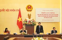 Các đồng chí chủ trì Phiên giải trình.