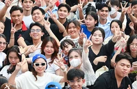 Tân sinh viên Trường Cao đẳng FPT Polytechnic Cần Thơ hào hứng tại chương trình nhạc hội.