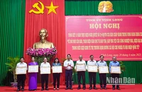 Những cá nhân nhận Bằng khen vì có thành tích xuất sắc trong 10 năm thực hiện Nghị quyết số 29-NQ/TW của Ban chấp hành Trung ương Đảng khóa XI.