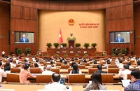Quang cảnh phiên họp tại hội trường chiều 5/5. (Ảnh: THỦY NGUYÊN)