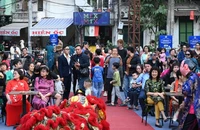 Hoạt động của phố đi bộ kết hợp ẩm thực đảo Ngọc-Ngũ Xã (quận Ba Đình) được coi là tiền đề để hình thành khu phát triển thương mại và văn hóa.