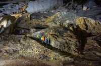 Hang Chỉ huy (hang 7 tầng) ở Phong Nha-Kẻ Bàng được đầu tư sản phẩm du lịch khám phá thiên nhiên với trải nghiệm lịch sử thông qua việc ứng dụng kỹ thuật số.