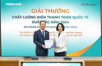 ABBANK nhận giải “Chất lượng điện Thanh toán quốc tế xuất sắc 2024” từ JP Morgan với thành tích tỷ lệ điện thanh toán quốc tế đạt chuẩn năm 2024 lên tới 98%.