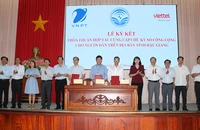 Các đơn vị ký kết cung cấp chữ ký số công cộng cho người dân.