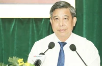 Đồng chí Đồng Văn Thanh, Bí thư Tỉnh ủy, Chủ tịch Hội đồng nhân dân tỉnh Hậu Giang phát biểu tại hội nghị.